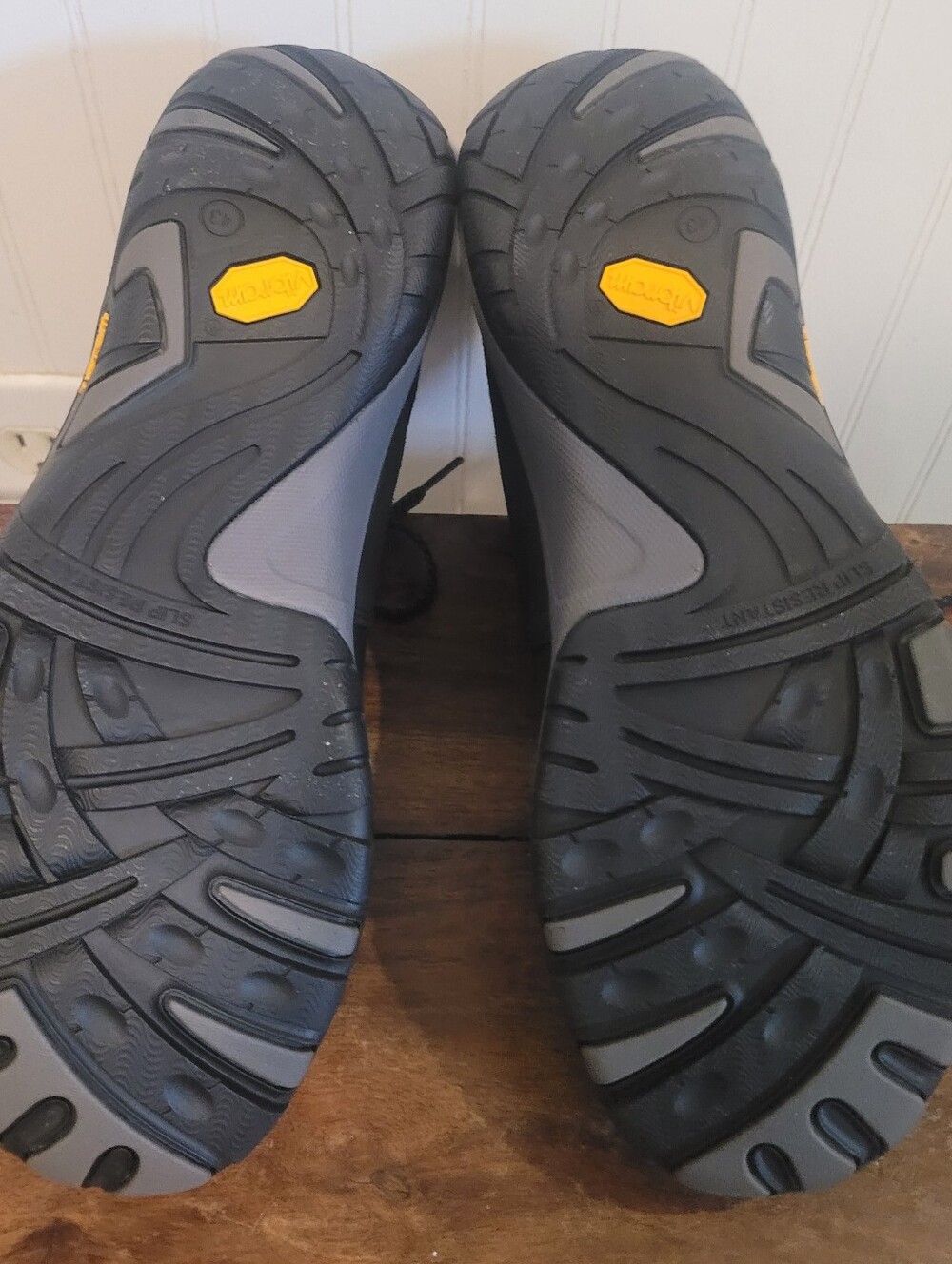 Dansko Paisley Waterproof Walking Shoes Black Suede Vibram Women's EU 43 US 12.5 - Picture 8 of 11